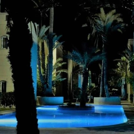 Super Riad Avec Piscine Interieure Marrakesh Exterior photo
